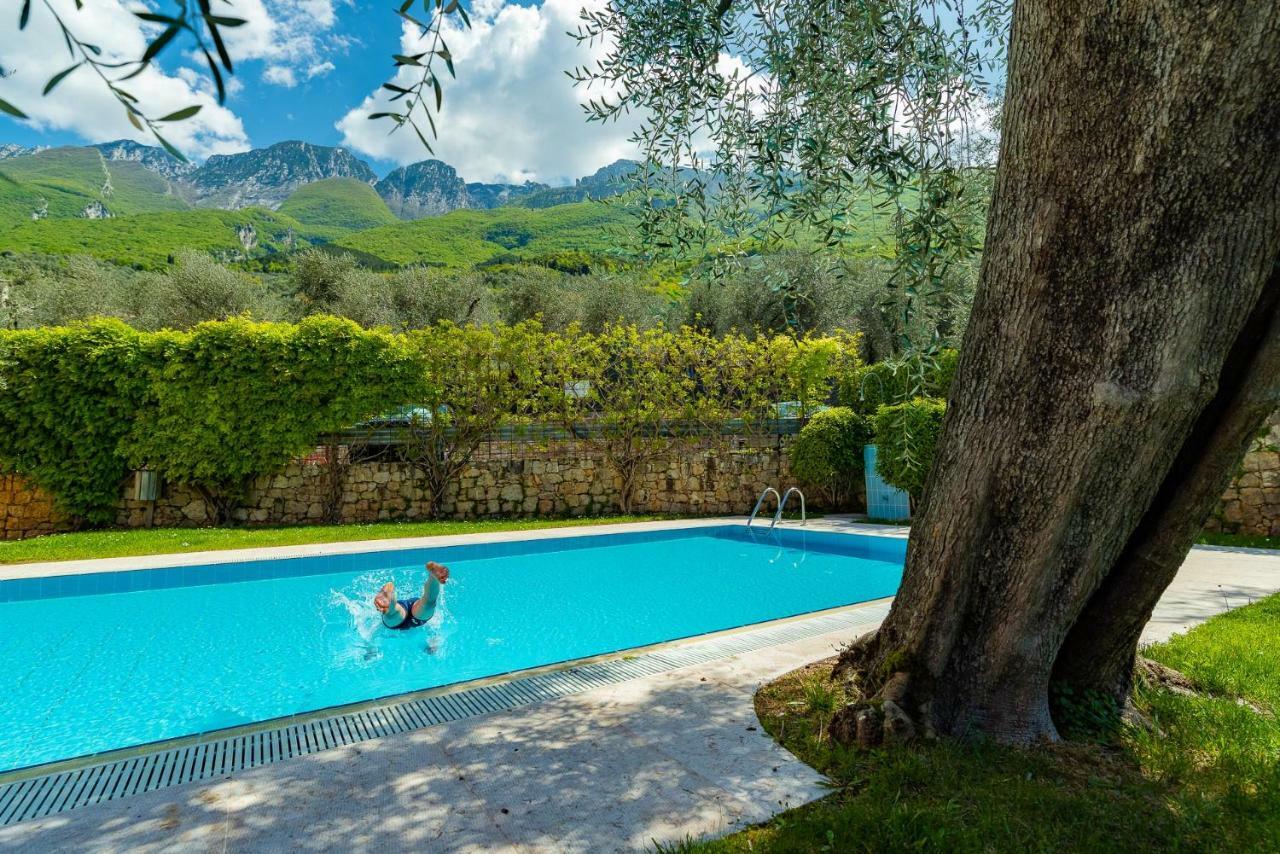 Garden Beth'S House Apartamento Brenzone sul Garda Exterior foto