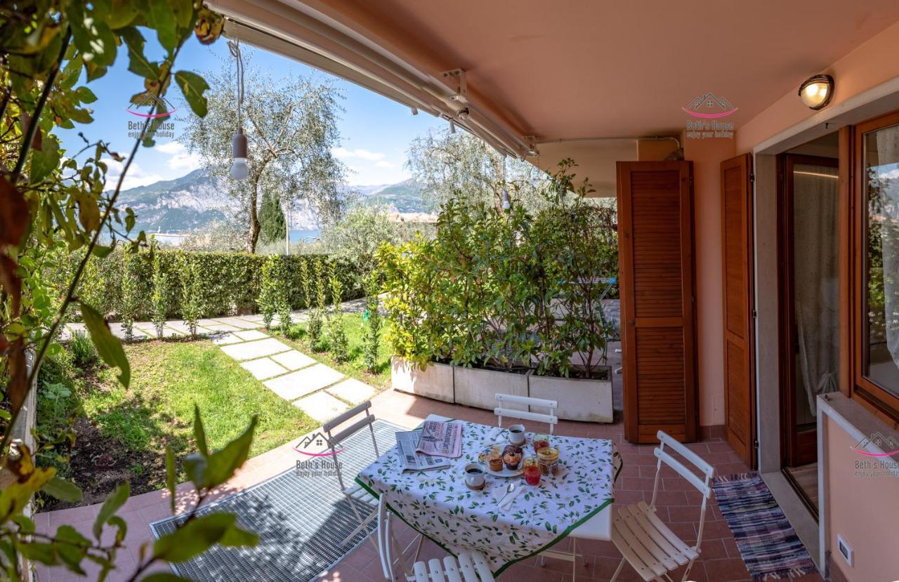 Garden Beth'S House Apartamento Brenzone sul Garda Exterior foto