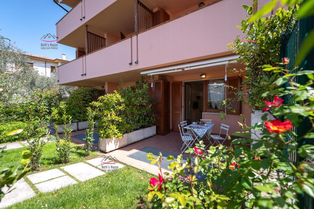 Garden Beth'S House Apartamento Brenzone sul Garda Exterior foto